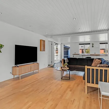 3026 Holiday home *
